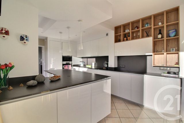 Maison à vendre - 5 pièces - 146 m2 - Pessac - 33 - AQUITAINE