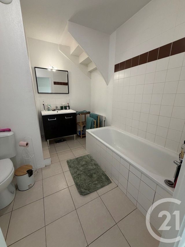 Maison &agrave; louer - 4 pi&egrave;ces - 76,55 m2 - Pessac - 33 - AQUITAINE