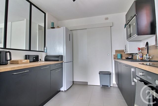 Appartement F4 &agrave; louer - 4 pi&egrave;ces - 83,30 m2 - Pessac - 33 - AQUITAINE