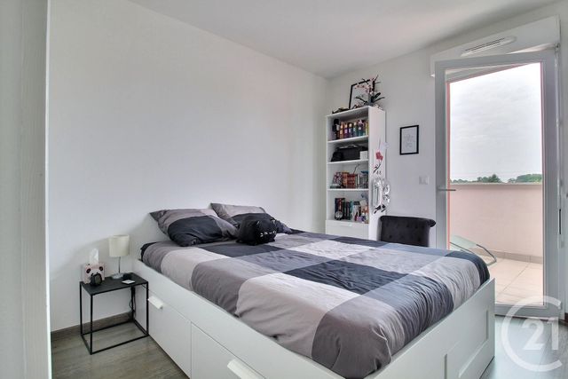 Appartement F4 &agrave; louer - 4 pi&egrave;ces - 83,30 m2 - Pessac - 33 - AQUITAINE