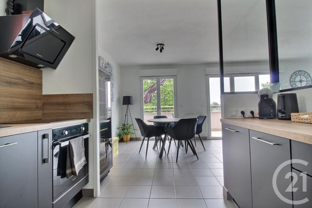 Appartement F4 &agrave; louer - 4 pi&egrave;ces - 83,30 m2 - Pessac - 33 - AQUITAINE