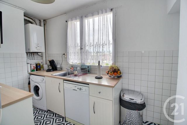 Appartement F4 à vendre - 4 pièces - 63,61 m2 - Pessac - 33 - AQUITAINE