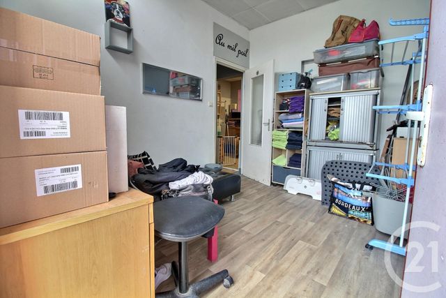 Appartement Local à vendre - 1 pièce - 50 m2 - Merignac - 33 - AQUITAINE