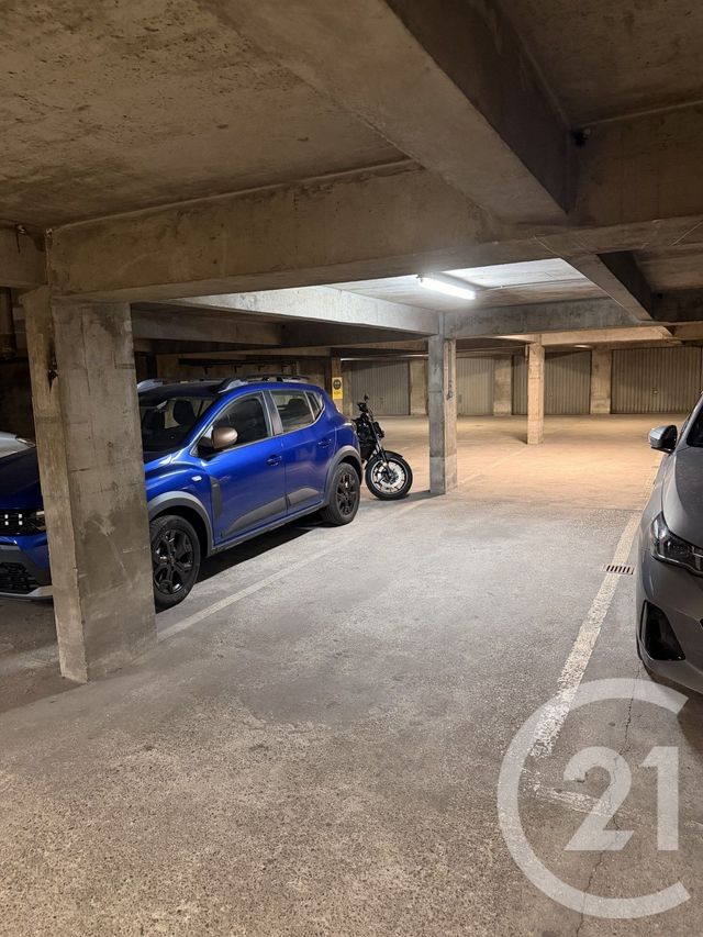 Parking &agrave; vendre - 12 m2 - Lyon - 69006 - RHONE-ALPES
