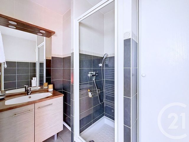 Appartement T3 &agrave; vendre - 3 pi&egrave;ces - 62,13 m2 - Lyon - 69008 - RHONE-ALPES