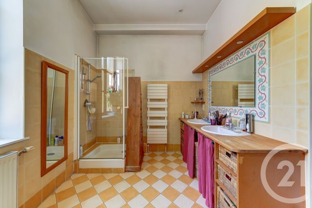 Maison à vendre - 10 pièces - 301,18 m2 - Lyon - 69009 - RHONE-ALPES