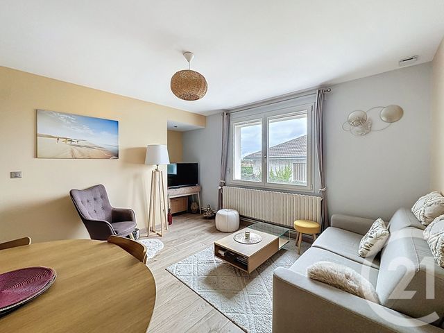 Appartement F3 à vendre - 3 pièces - 81,98 m2 - Villars Les Dombes - 01 - RHONE-ALPES