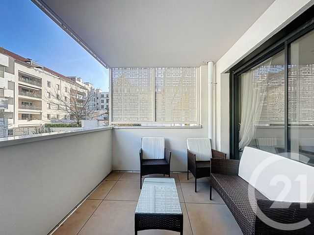 Appartement T3 &agrave; louer - 3 pi&egrave;ces - 72,02 m2 - Lyon - 69006 - RHONE-ALPES