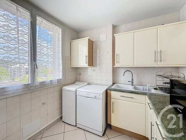 Appartement T2 &agrave; louer - 2 pi&egrave;ces - 41 m2 - Caluire Et Cuire - 69 - RHONE-ALPES