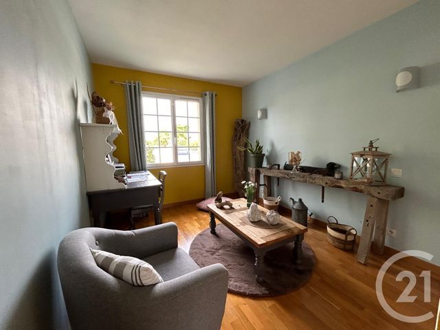 Maison à vendre - 6 pièces - 156 m2 - St Savin - 33 - AQUITAINE