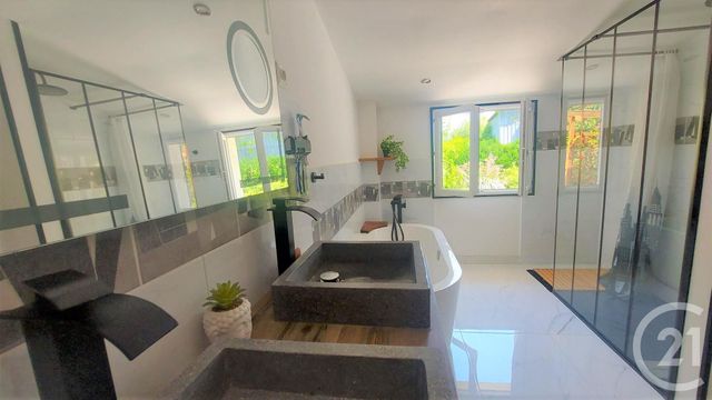 Maison à vendre - 7 pièces - 167,67 m2 - Laruscade - 33 - AQUITAINE