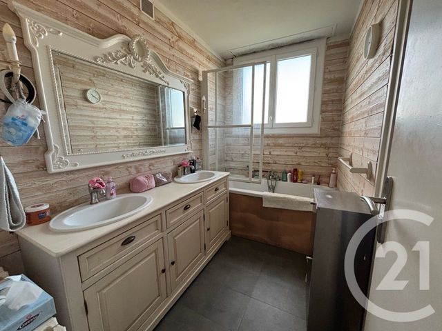 Maison à vendre - 6 pièces - 159,10 m2 - Ambares Et Lagrave - 33 - AQUITAINE