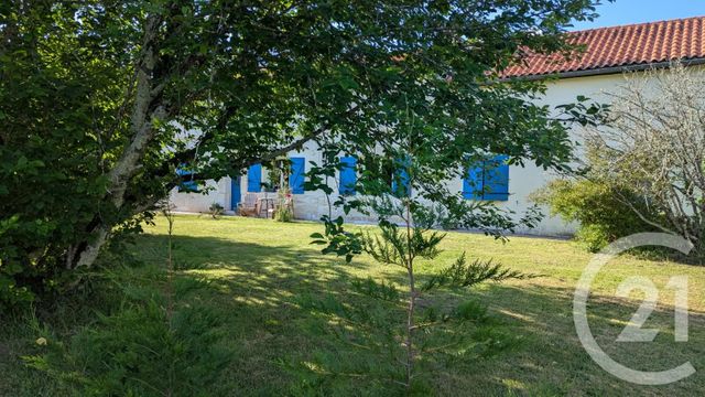 Maison à vendre - 8 pièces - 240 m2 - Galgon - 33 - AQUITAINE