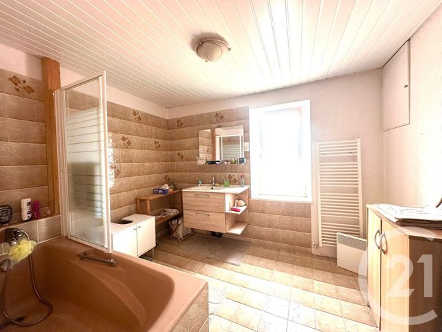 Maison à vendre - 5 pièces - 105,22 m2 - St Yzan De Soudiac - 33 - AQUITAINE