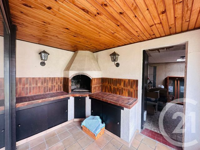 Maison à vendre - 5 pièces - 105,22 m2 - St Yzan De Soudiac - 33 - AQUITAINE