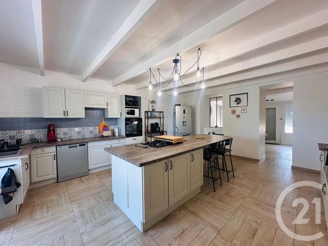 Maison à vendre - 6 pièces - 163 m2 - Bourg Sur Gironde - 33 - AQUITAINE