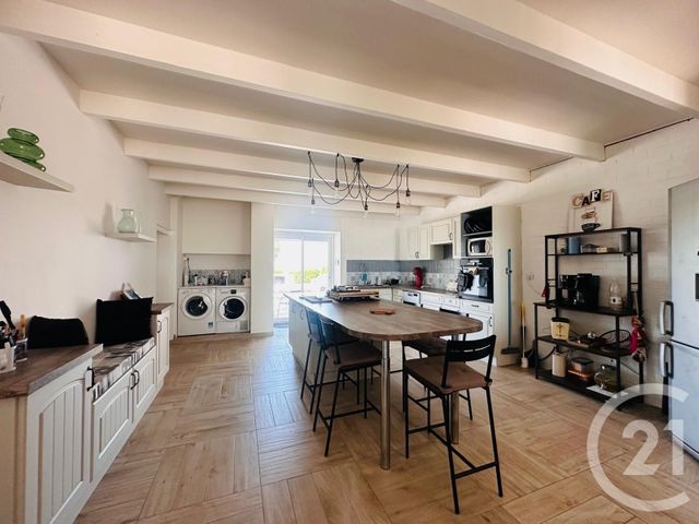 Maison à vendre - 6 pièces - 163 m2 - Bourg Sur Gironde - 33 - AQUITAINE