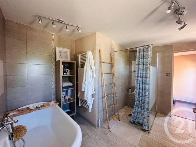 Maison à vendre - 6 pièces - 163 m2 - Bourg Sur Gironde - 33 - AQUITAINE