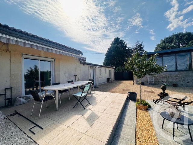 Maison à vendre - 6 pièces - 163 m2 - Bourg Sur Gironde - 33 - AQUITAINE