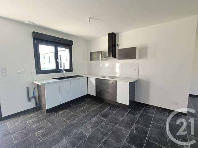 Maison &agrave; louer - 4 pi&egrave;ces - 82,70 m2 - Laruscade - 33 - AQUITAINE