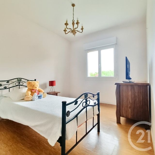 Maison à vendre - 5 pièces - 92,51 m2 - Laruscade - 33 - AQUITAINE