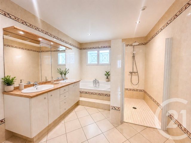 Maison &agrave; vendre - 6 pi&egrave;ces - 167,88 m2 - La Lande De Fronsac - 33 - AQUITAINE