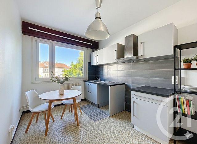 Appartement F3 à vendre - 3 pièces - 68,29 m2 - Vandoeuvre Les Nancy - 54 - LORRAINE