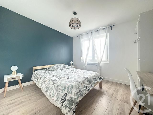 Appartement F5 à louer - 5 pièces - 71,25 m2 - Vandoeuvre Les Nancy - 54 - LORRAINE