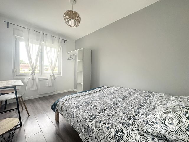 Appartement F5 à louer - 5 pièces - 71,25 m2 - Vandoeuvre Les Nancy - 54 - LORRAINE