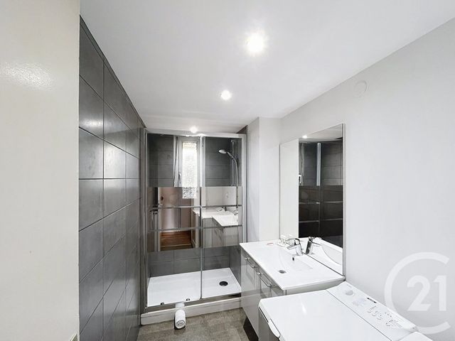 Appartement F5 à vendre - 5 pièces - 63,94 m2 - Vandoeuvre Les Nancy - 54 - LORRAINE