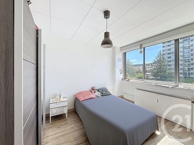 Appartement F4 à vendre - 5 pièces - 92,64 m2 - Vandoeuvre Les Nancy - 54 - LORRAINE