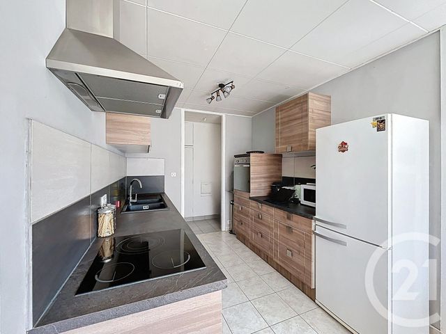 Appartement F4 à vendre - 5 pièces - 92,64 m2 - Vandoeuvre Les Nancy - 54 - LORRAINE