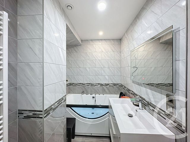 Appartement F6 à vendre - 6 pièces - 118,30 m2 - Vandoeuvre Les Nancy - 54 - LORRAINE