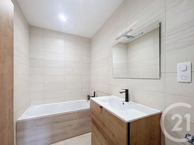 Appartement F2 &agrave; vendre - 2 pi&egrave;ces - 46,83 m2 - Vandoeuvre Les Nancy - 54 - LORRAINE