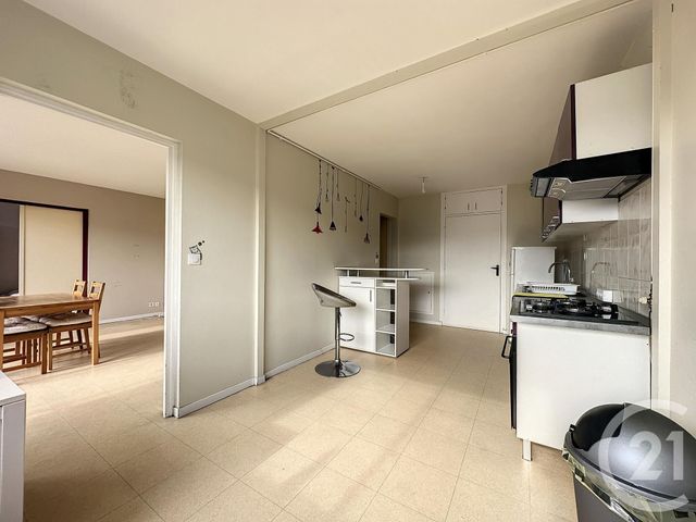 Appartement F4 &agrave; louer - 4 pi&egrave;ces - 91,24 m2 - Vandoeuvre Les Nancy - 54 - LORRAINE
