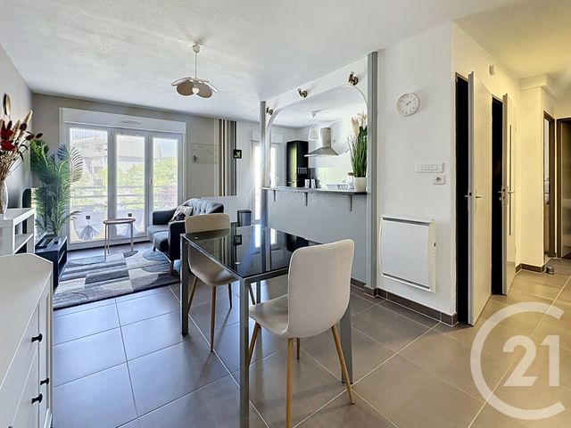 Appartement &agrave; louer - 2 pi&egrave;ces - 46,42 m2 - Villers Les Nancy - 54 - LORRAINE