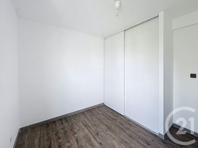 Appartement F4 &agrave; louer - 4 pi&egrave;ces - 82,50 m2 - Vandoeuvre Les Nancy - 54 - LORRAINE