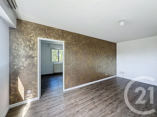 Appartement F4 &agrave; louer - 4 pi&egrave;ces - 82,50 m2 - Vandoeuvre Les Nancy - 54 - LORRAINE