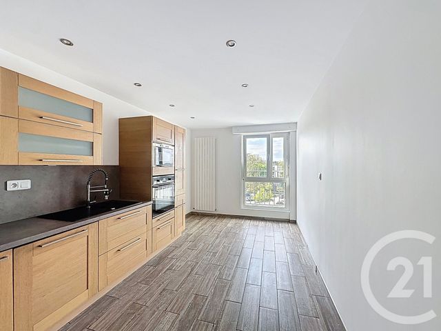 Appartement F4 &agrave; louer - 4 pi&egrave;ces - 82,50 m2 - Vandoeuvre Les Nancy - 54 - LORRAINE