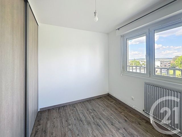 Appartement F4 &agrave; louer - 4 pi&egrave;ces - 82,50 m2 - Vandoeuvre Les Nancy - 54 - LORRAINE