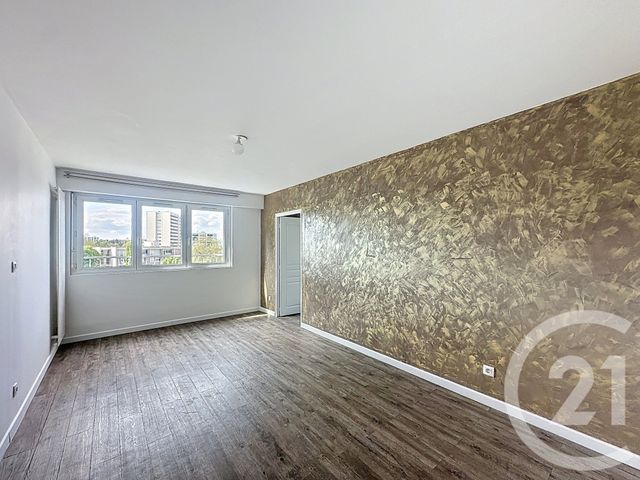 Appartement F4 &agrave; louer - 4 pi&egrave;ces - 82,50 m2 - Vandoeuvre Les Nancy - 54 - LORRAINE