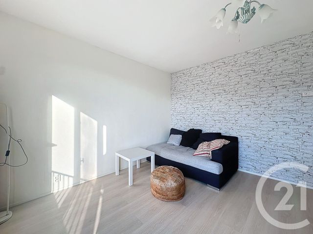 Appartement F3 &agrave; louer - 3 pi&egrave;ces - 57,66 m2 - Neuves Maisons - 54 - LORRAINE