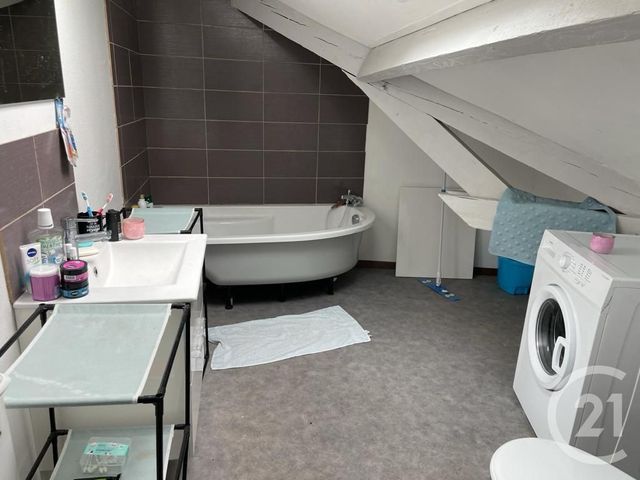 Appartement Studio &agrave; louer - 1 pi&egrave;ce - 21 m2 - Montdidier - 80 - PICARDIE