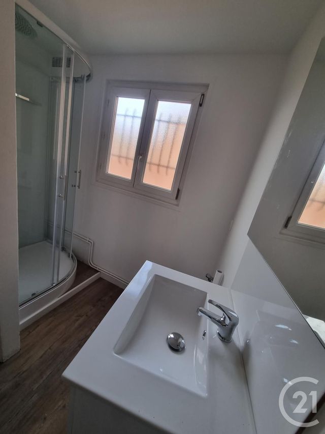 Appartement F3 &agrave; louer - 3 pi&egrave;ces - 55,30 m2 - Montdidier - 80 - PICARDIE