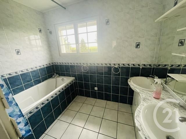 Maison &agrave; vendre - 3 pi&egrave;ces - 62 m2 - Domfront - 60 - PICARDIE