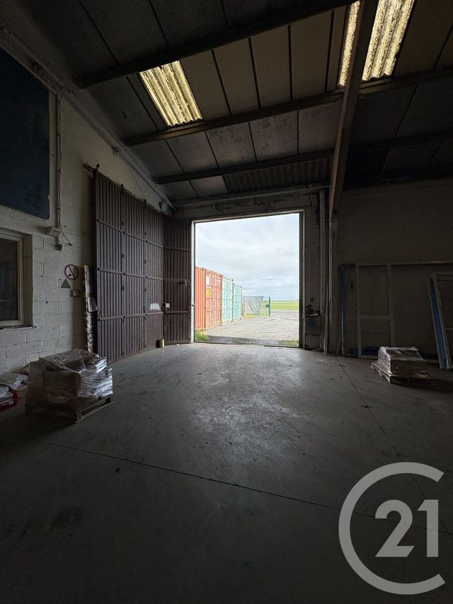 Local commercial à louer - 1500.0 m2 - 80 - Somme