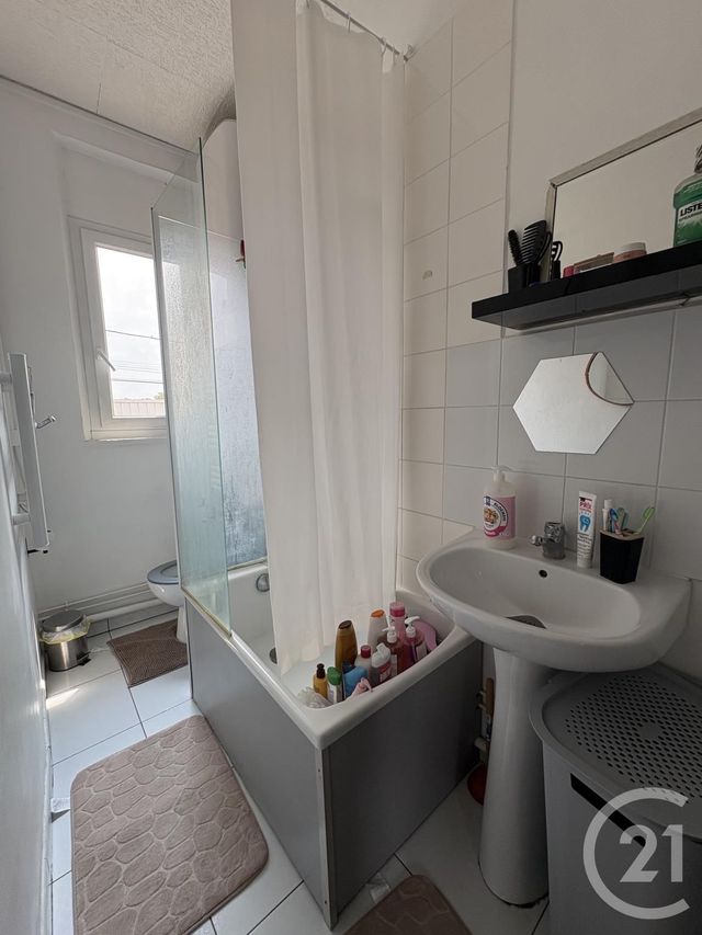 Appartement F2 &agrave; louer - 2 pi&egrave;ces - 45,41 m2 - Montdidier - 80 - PICARDIE