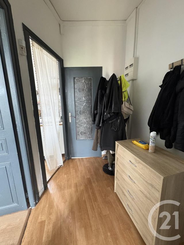 Appartement F2 &agrave; louer - 2 pi&egrave;ces - 45,41 m2 - Montdidier - 80 - PICARDIE