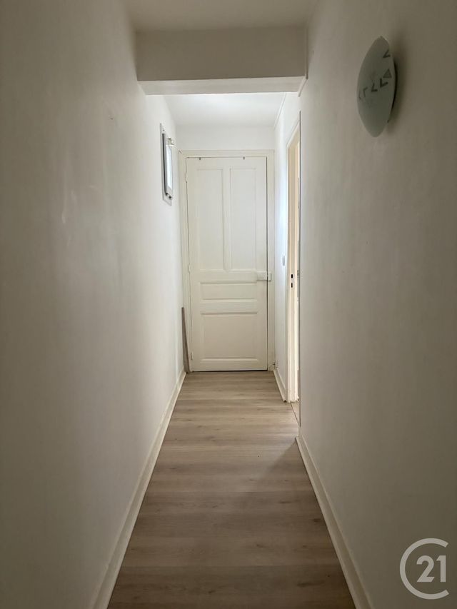Appartement F2 &agrave; louer - 2 pi&egrave;ces - 35 m2 - Montdidier - 80 - PICARDIE