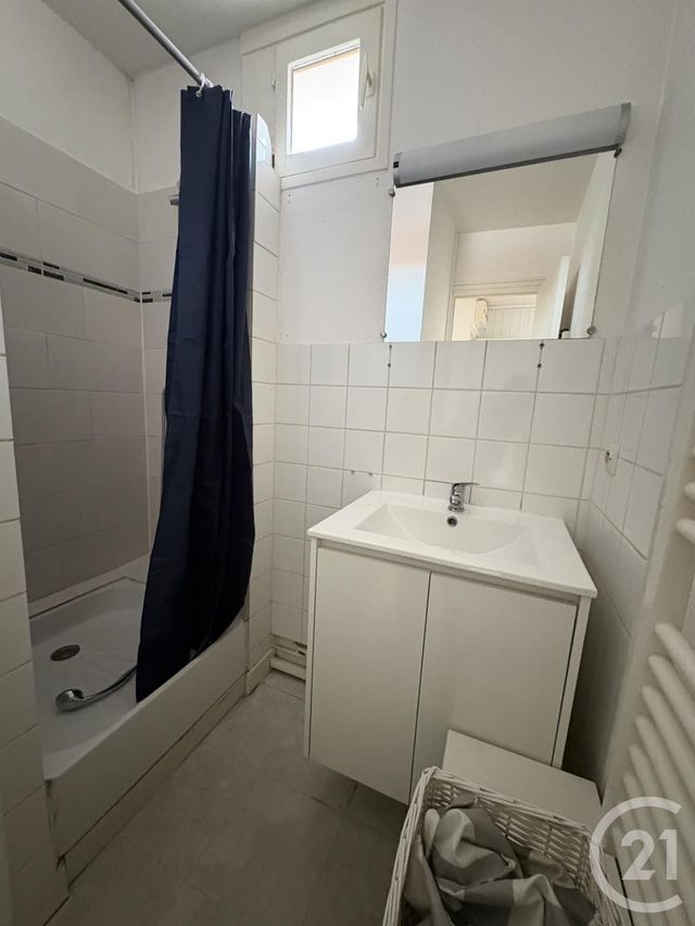 Appartement F2 &agrave; louer - 2 pi&egrave;ces - 35 m2 - Montdidier - 80 - PICARDIE